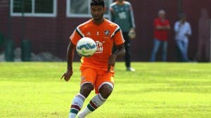 Santos quer Gum como substituto do lesionado David Braz (Foto: Fluminense FC)