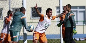 Vinícius está com o futuro indefinido (Foto: Fluminense FC)