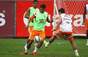 Vinícius azedou sua relação com o Fluminense e com o agente (Foto: Nelson Perez - FFC)
