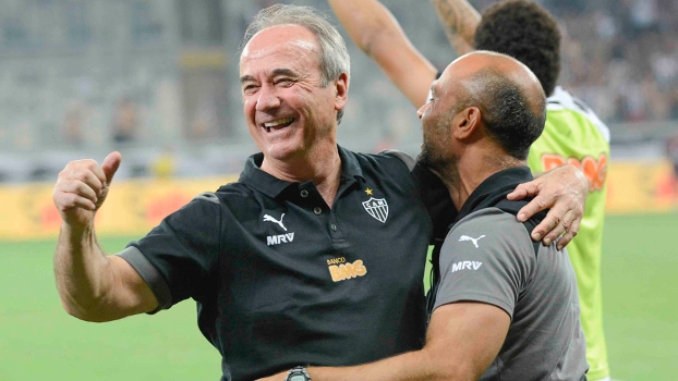 Dono da SAF do Botafogo, John Textor revela para quem torcerá na final da  Libertadores - Fluminense: Últimas notícias, vídeos, onde assistir e  próximos jogos