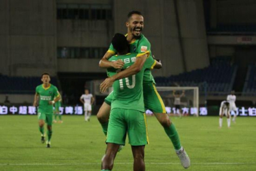 Atacante Anselmo Ramon, ex-Cruzeiro, está no Hangzhou Greentown, da China