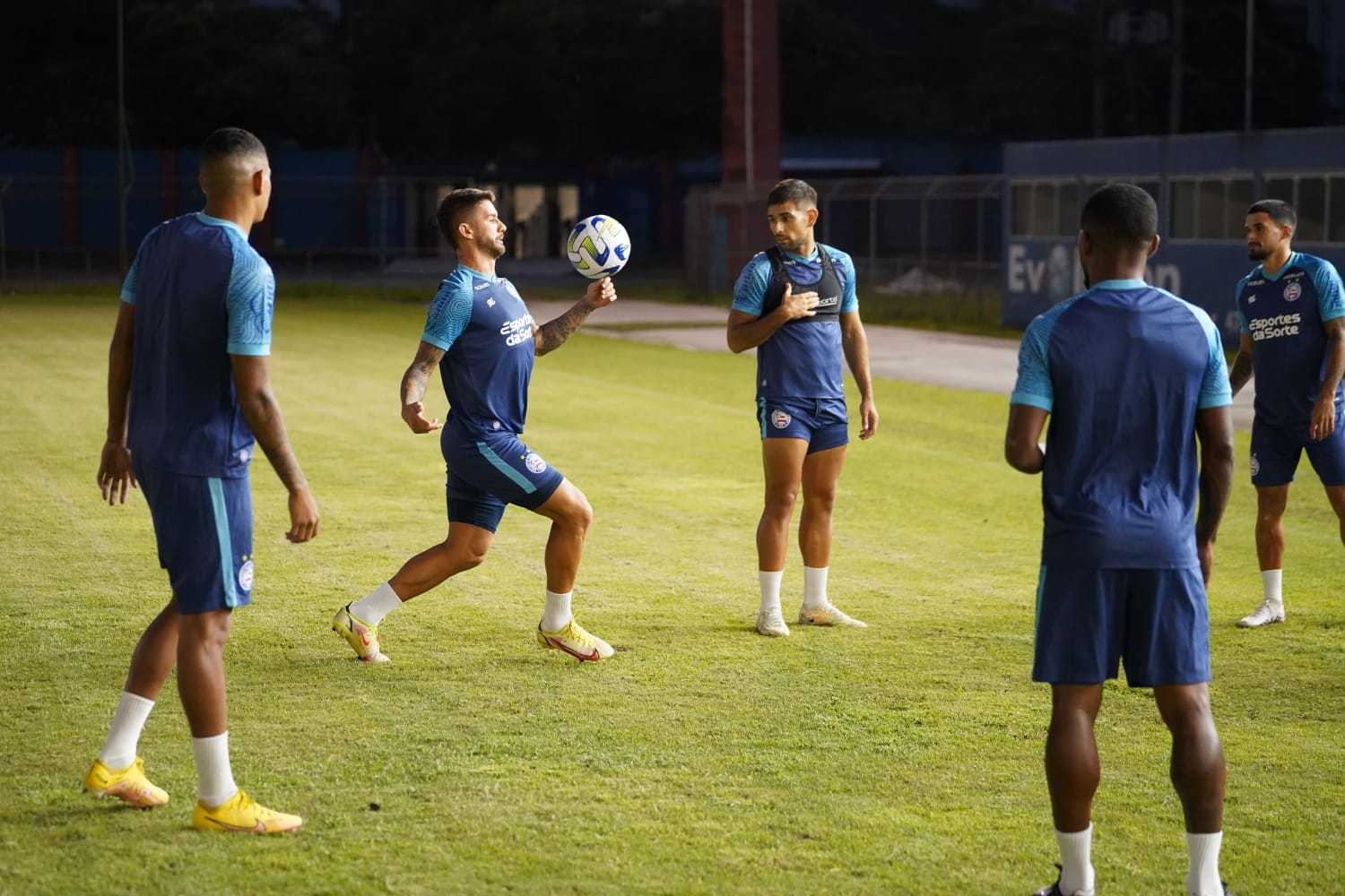 Copa do Mundo teve quatro jogos neste domingo; Veja resultados e situações  dos grupos - Fluminense: Últimas notícias, vídeos, onde assistir e próximos  jogos