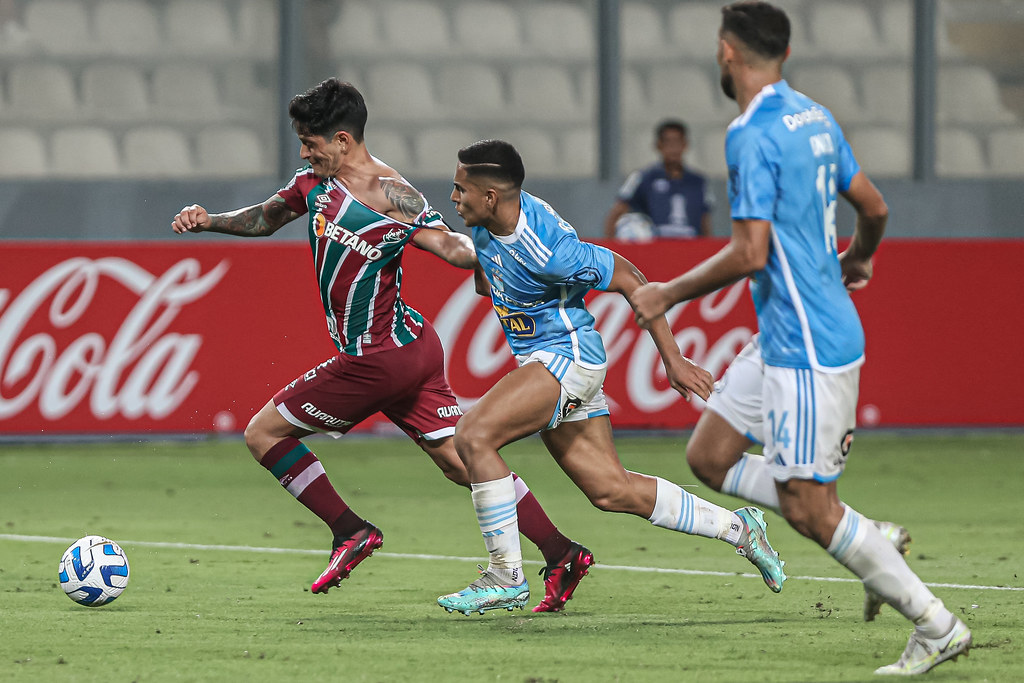 Árbitro de Fluminense x Sporting Cristal apitará jogo do Flu pela