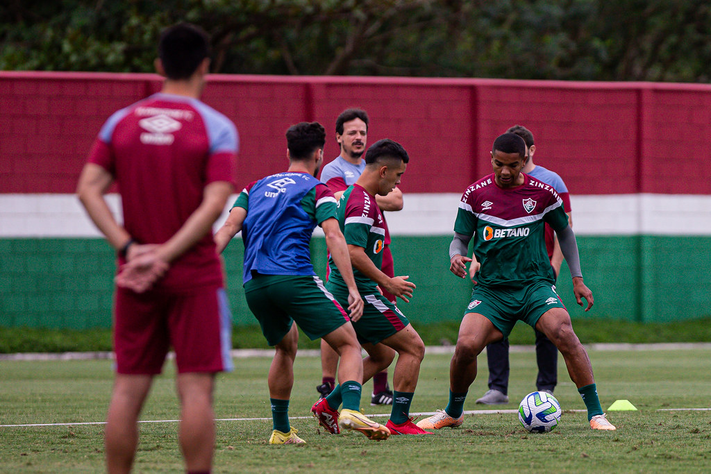 Substitutos de desfalques rendem pouco, mas Fluminense conta com