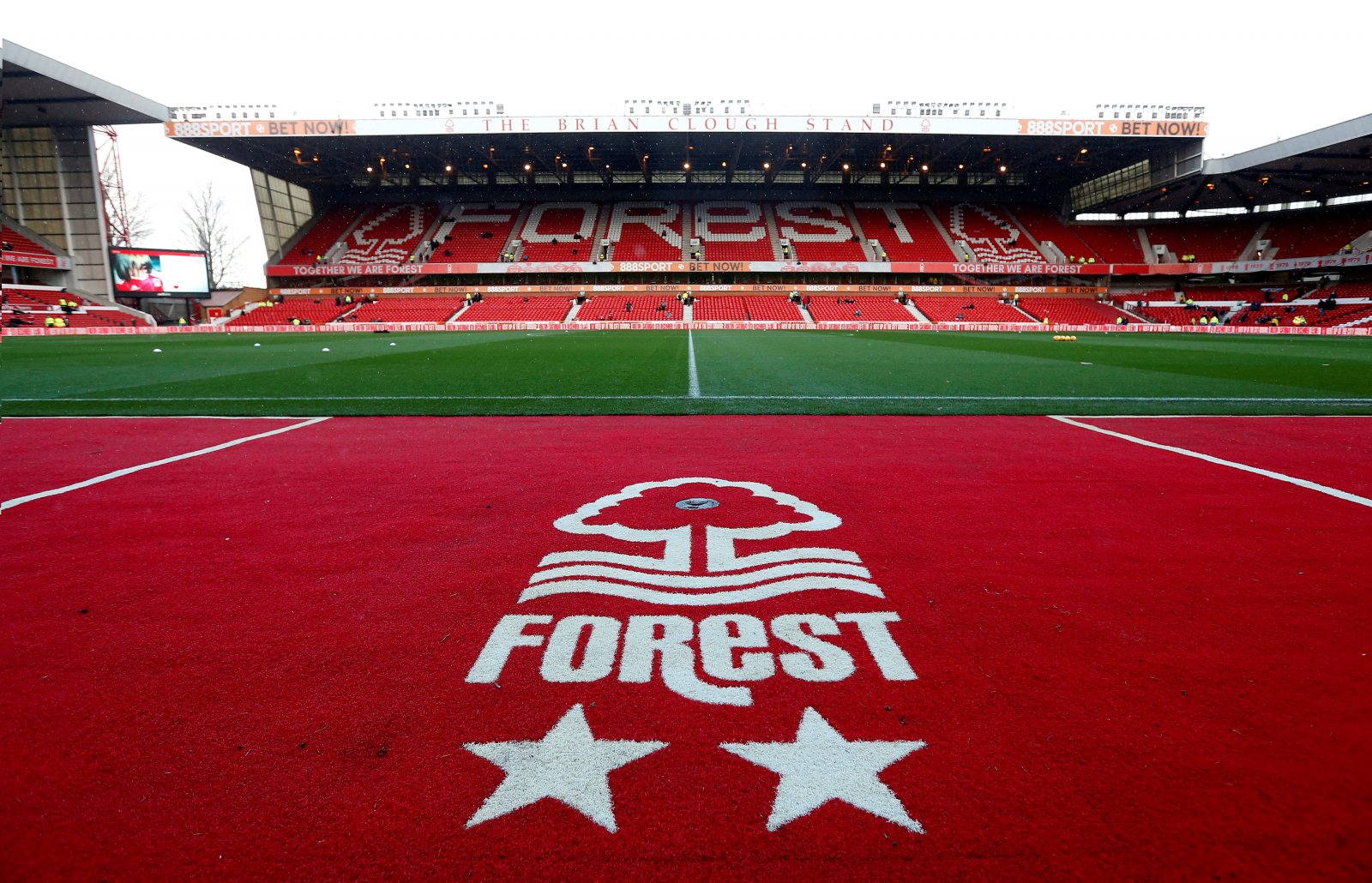 Nottingham Forest e Burnley empatam no fechamento da rodada do Inglês