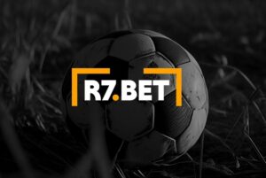 imagem com bola de futebol no fundo e logo da r7 bet