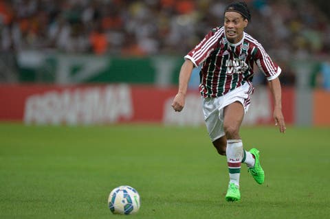Ronaldinho é a maior inspiração de atacante do Fluminense