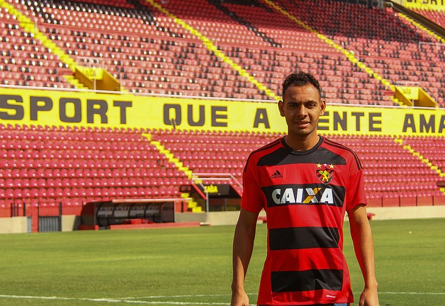 Qual o time do Mansur?