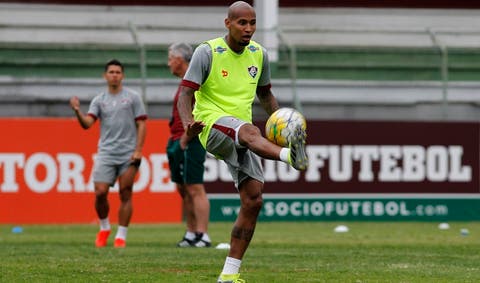 O contrato do lateral-direito com o clube carioca termina apenas em dezembro de 2018