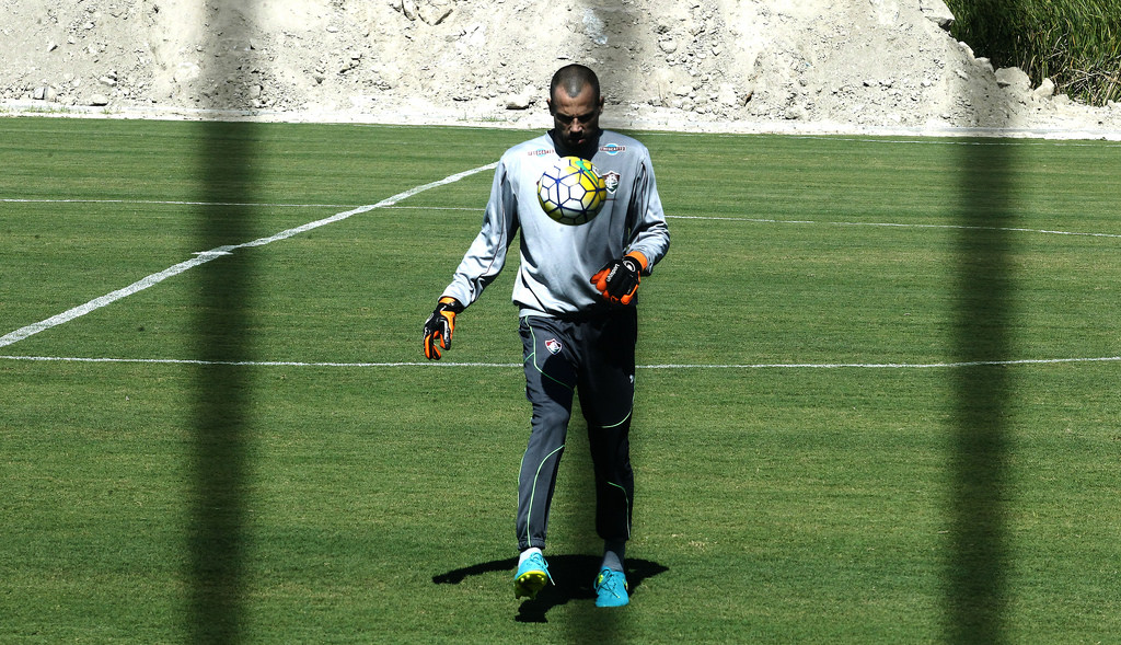 Diego Cavalieri admite falta de ritmo de jogo