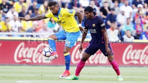 Ex-tricolor, Marlon estreia como titular do Barcelona e arranca elogios de todos