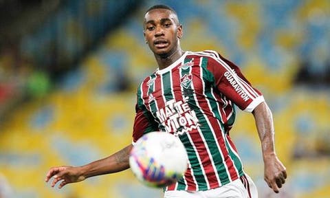 Fernando Veiga desmente negociação do Fluminense pela volta de Gerson
