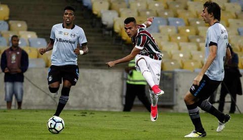 Evasivo, Lucas Fernandes esconde por que ficou tanto tempo sem jogar no Fluminense
