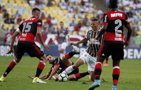 Tricolores concordam com não negociação de Richarlison para o Palmeiras