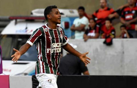 Porto ainda negocia por Wendel; Fluminense quer receber à vista