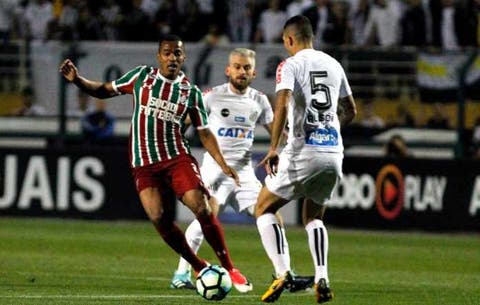 Fluminense segura o Santos, mas para na trave e volta a empatar sem 0 a 0
