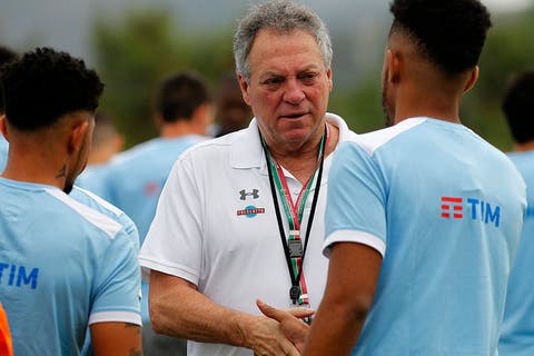 Técnico do Flu coloca atletas para ralar na antevéspera de jogo contra o Santos