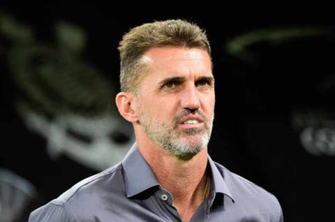 Técnico do Vitória promete time ofensivo contra o Fluminense