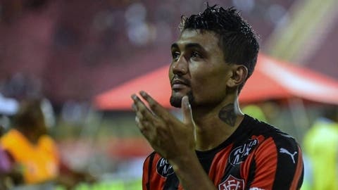 Técnico do Vitória avalia possível volta de atacante contra o Fluminense