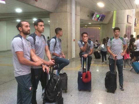 Próximo adversário do Fluminense, LDU desembarca no Rio de Janeiro