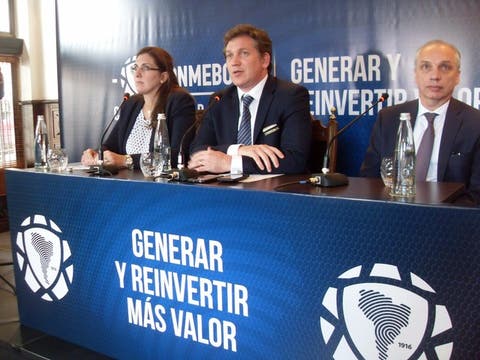 Conmebol garante valor exorbitante por torneios entre 2019/22 e aumentará premiações