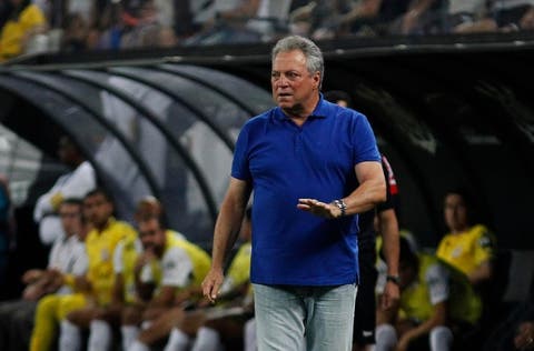 Com futuro indefinido, Abel Braga se afasta do Palmeiras