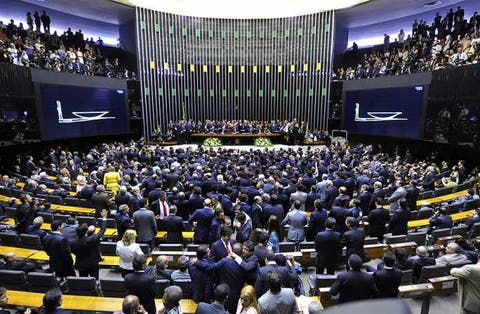 Câmara dos Deputados rejeita projeto de lei para regular distribuição das cotas de TV