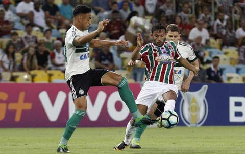 Rádio: Quatro grandes paulistas sonham com Scarpa e Palmeiras ainda pode tentar última cartada