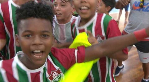 Destaque do sub-11 do Fluminense se divide entre o campo e o futsal
