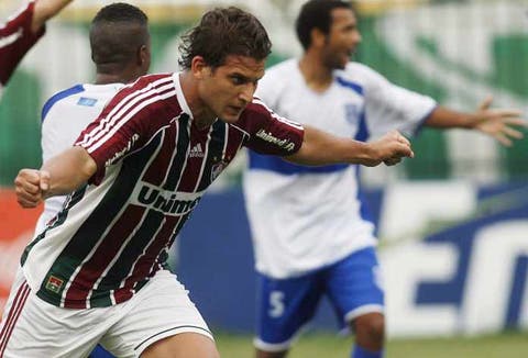 Campeão carioca e da Copa do Brasil pelo Fluminense, Rafael Moura tem novo clube