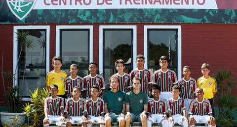 Fluminense goleia o Flamengo e fica perto do título no Metropolitano sub-11