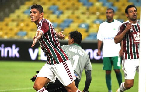 Após temporada no futebol árabe, ex-tricolor Edson volta a jogar no Brasil
