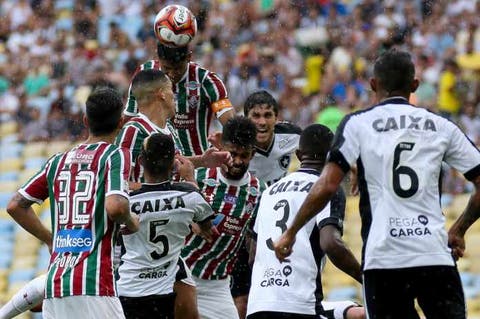 Flu e Botafogo estão empatados no histórico do confronto no Brasileirão