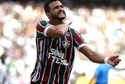 Sem Henrique Dourado, o Fluminense deve buscar um centroavante...
