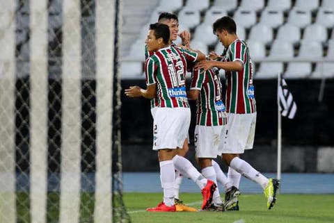 Goleada sobre o Salgueiro faz Fluminense passar posto indesejado para o Botafogo