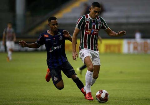 Gilberto aprova atuação do Fluminense diante do Macaé, mas faz ressalva