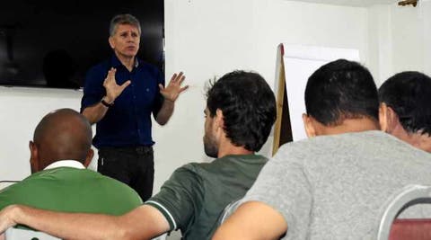 Paulo Autuori dá sua visão sobre a situação de Gustavo Scarpa com o Fluminense