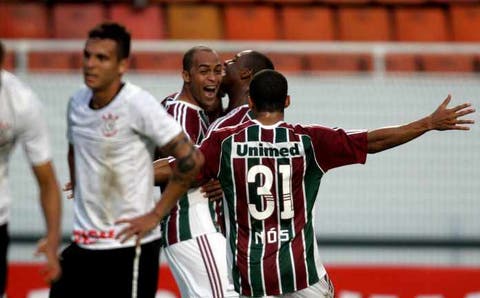 Fluminense joga para manter escrita vitoriosa em estreias no Brasileiro