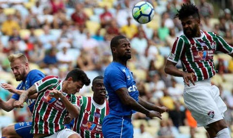 Adversário, Thiago Neves reconhece boa atuação da defesa do Fluminense