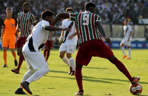 Árbitro da final da Taça Rio sub-20 relata confusão e invasão em massa de torcedores do Vasco