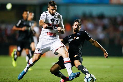 Fluminense discute eventual compensação à Ponte por liberação de Luan Peres