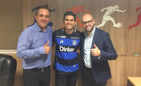 Aos 42 anos, ex-Flu Magno Alves assina com novo clube e jogará a Série D