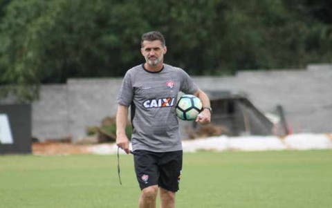 Próximo adversário do Flu tem mal começo de Brasileiro e técnico confessa preocupação