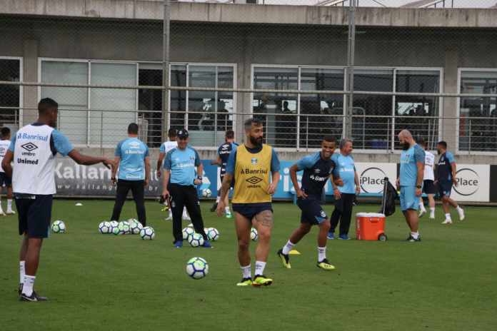 A escalação do Grêmio para o próximo jogo