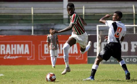 Nascido no Congo, promessa se destaca no sub-15 do Fluminense