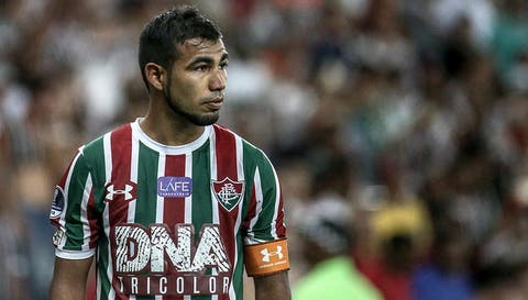 Meia com passagem recente pelo Fluminense, Sornoza tem destino definido pelo Corinthians