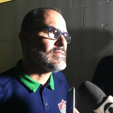 Presidente do Fluminense elogia federações, adversário e TV Globo por sensibilidade