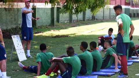 Técnico Eduardo Oliveira projeta temporada de 2019 da equipe Sub-17 do Fluminense