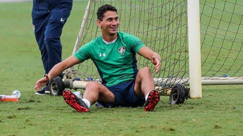 Ganso se diz feliz por jogar com revelações do Fluminense e espera ajudá-los
