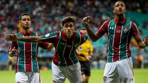 Rizek: Fluminense regularizou salários de Pedro